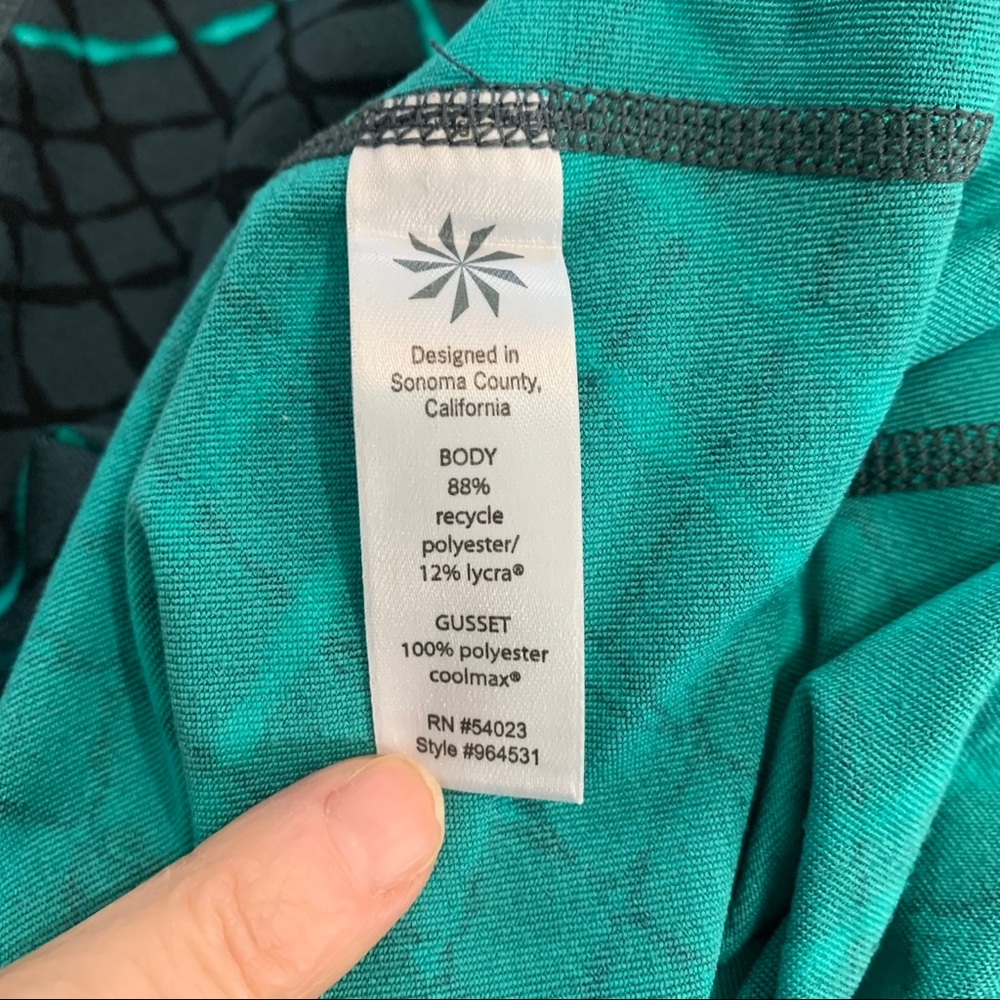 Athleta Plaid Chaturanga Capri Leggings, XS - Picture 6 of 9